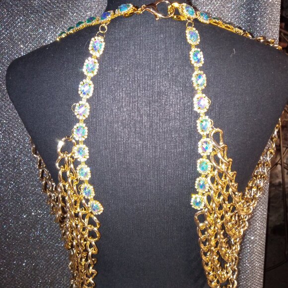 Alluring Crystal Rhinestone Chain - Picture 3 of 4